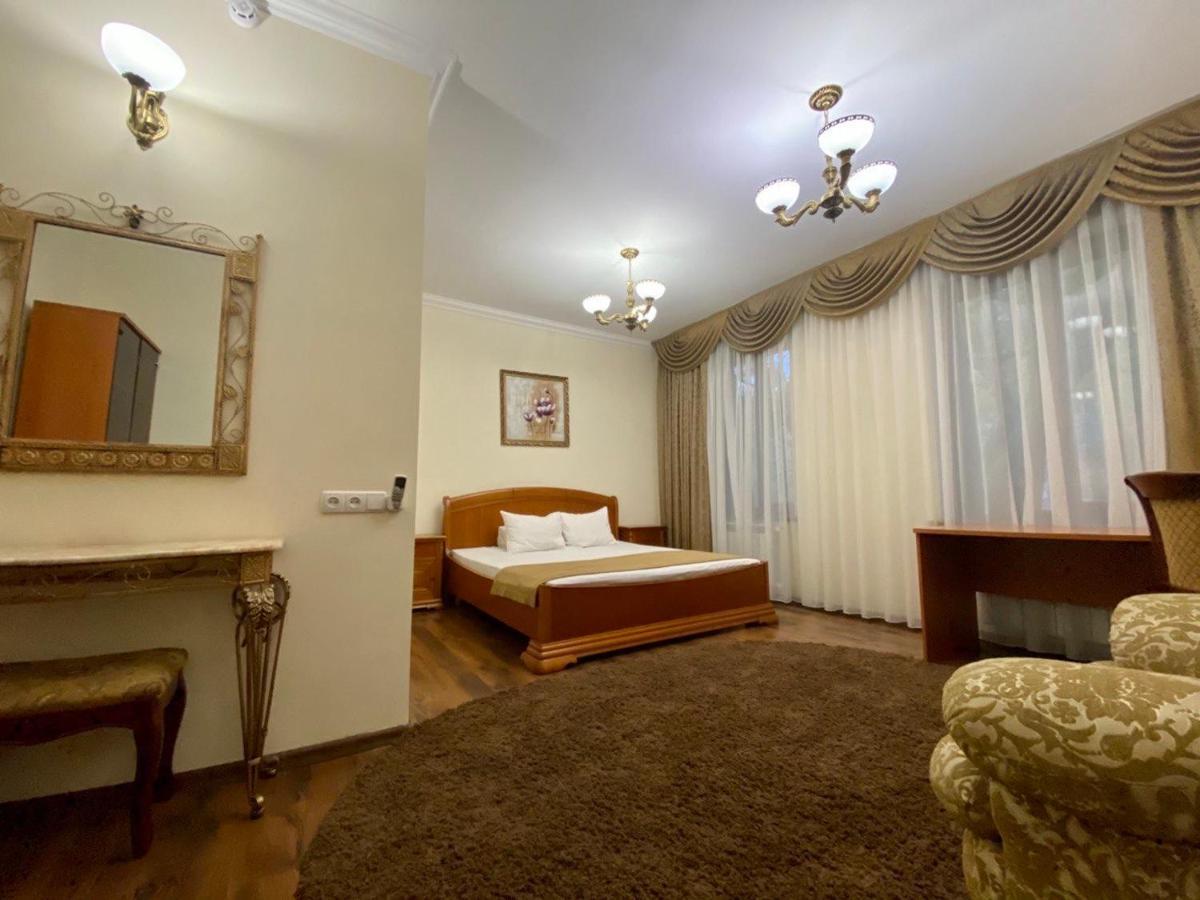 Boomerang Business Hotel Odessa Eksteriør bilde
